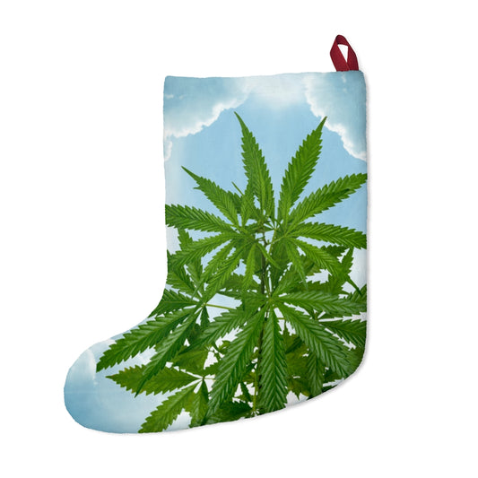 Cannabis Tra Le Christmas Stockings